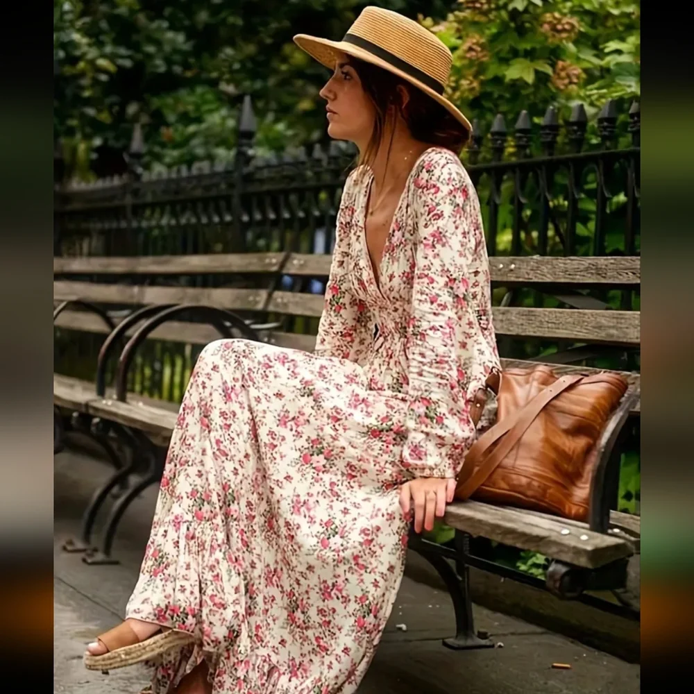 Romantic Boho maxi with pink and Red Floral Print On Beige Background. SIZE L. - Picture 3 of 6